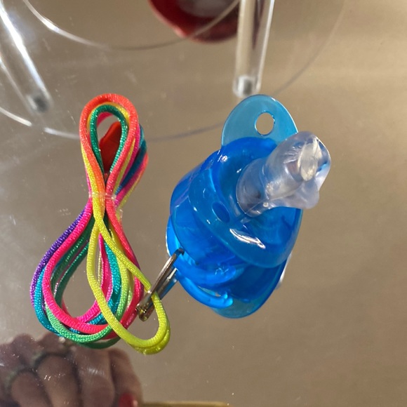 Light Up Novelty Adult/Teen Pacifier! NWT! Party Favors! Oral Motor! Halloween! - Picture 1 of 5